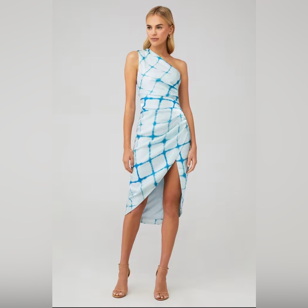 Elliatt One-Shoulder Blue Tie-Dye Sheath Dress
